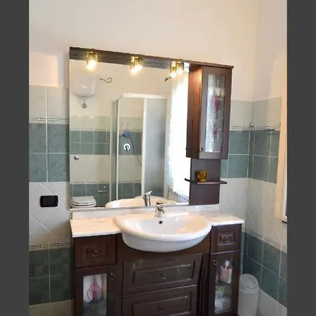 Apartamento With 3 Bedrooms In Cea Barisardo With Enclosed Garden 300 M From The Beach