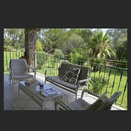With 3 Bedrooms In Cea Barisardo With Enclosed Garden 300 M From The Beach Apartamento *
