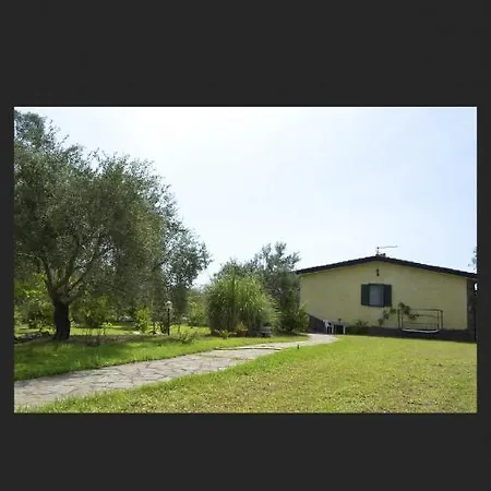 With 3 Bedrooms In Cea Barisardo With Enclosed Garden 300 M From The Beach Bari Sardo