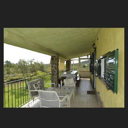 Apartamento With 3 Bedrooms In Cea Barisardo With Enclosed Garden 300 M From The Beach *